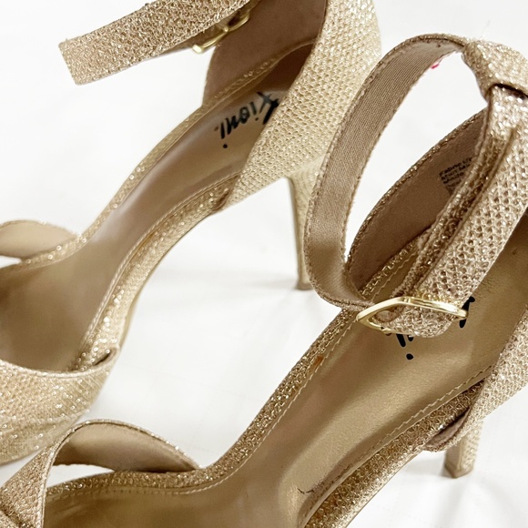 FIONI Clothing Shimmering Gold Strappy Heels - Picture 3 of 6